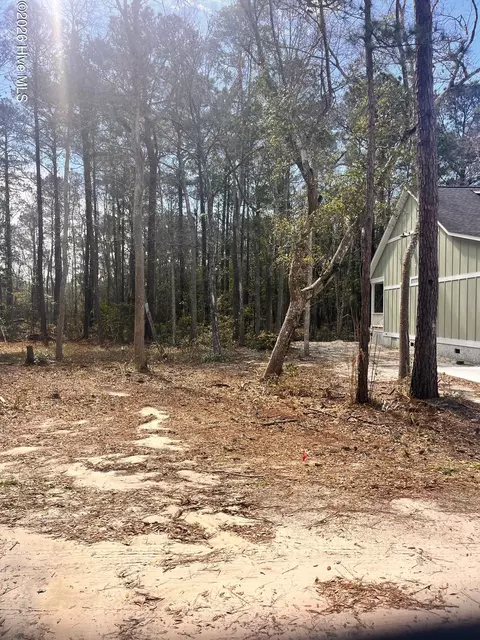 561 3rd St SE, Bolivia, NC 28422