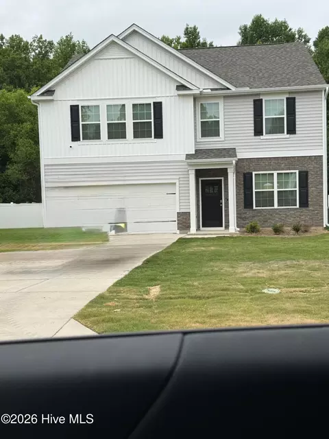 1109 Shoreline Dr, Vass, NC 28394