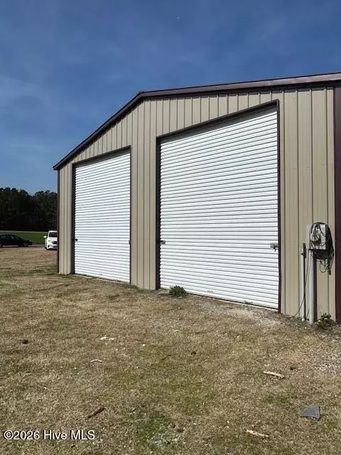 1602 Paul Barnes Rd, Chadbourn, NC 28431