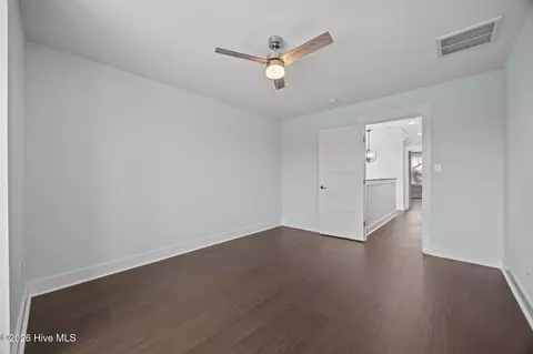 Bedroom - 3230 Whichards Beach Rd, Chocowinity, NC 27817 photo 6 of 10