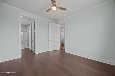 Bedroom - 3230 Whichards Beach Rd, Chocowinity, NC 27817 photo 8 of 10