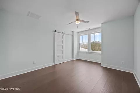 Bedroom - 3230 Whichards Beach Rd, Chocowinity, NC 27817 photo 5 of 10