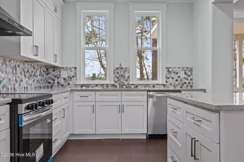 Kitchen - 3230 Whichards Beach Rd, Chocowinity, NC 27817 photo 3 of 3