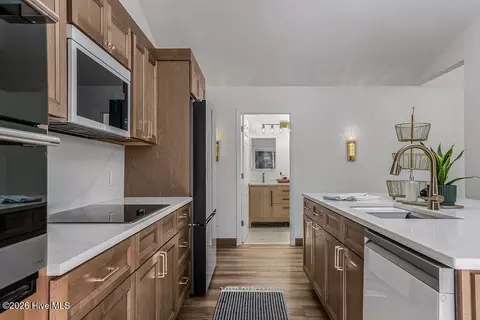 Kitchen - 12 Kippen Ct, Pinehurst, NC 28374 photo 4 of 7