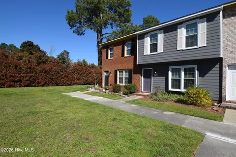 105 Concord Dr #B, Greenville, NC 27834