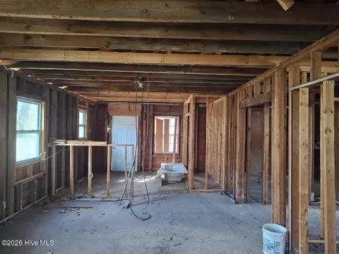 317 E Peyton Ave, Kinston, NC 28501 photo 4