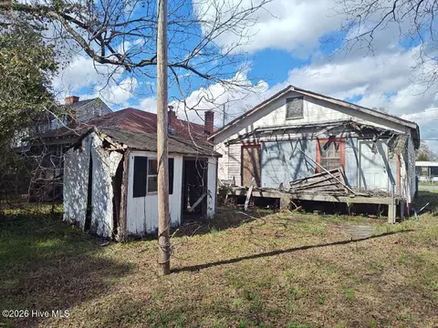 317 E Peyton Ave, Kinston, NC 28501 photo 10