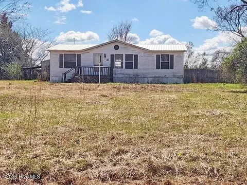 1200 Wynn Ln, Williamston, NC 27892