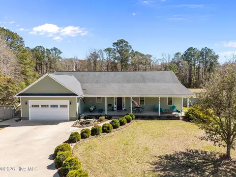 641 Edgewood Ave, Newport, NC 28570