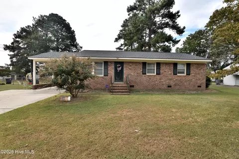 3621 Gail Dr, Rocky Mount, NC 27804