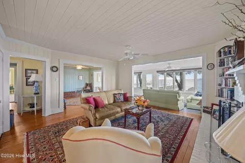 Living - 1339 Bayview Rd, Bath, NC 27808 photo 2 of 4