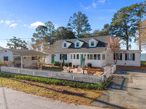Exterior - 1339 Bayview Rd, Bath, NC 27808 photo 2 of 16