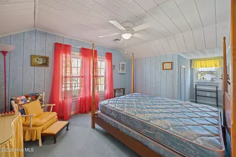 Bedroom - 1339 Bayview Rd, Bath, NC 27808 photo 5 of 6