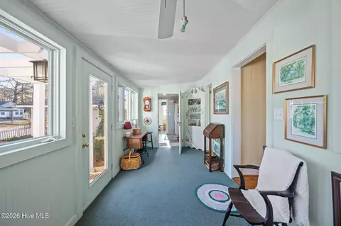 Entry Way - 1339 Bayview Rd, Bath, NC 27808 photo 2 of 4