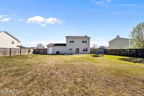 Exterior - 115 Spain Dr, Hubert, NC 28539 photo 8 of 10