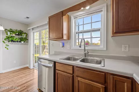 Kitchen - 115 Spain Dr, Hubert, NC 28539 photo 3 of 5