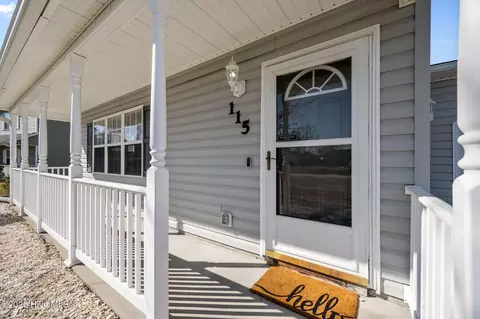 Exterior - 115 Spain Dr, Hubert, NC 28539 photo 2 of 10