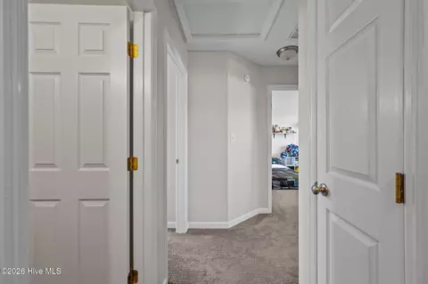 Entry Way - 115 Spain Dr, Hubert, NC 28539 photo 4 of 6
