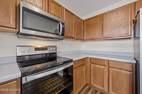 Kitchen - 115 Spain Dr, Hubert, NC 28539 photo 5 of 5