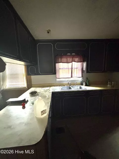 504 Beeler Ave, Hamlet, NC 28345 photo 3