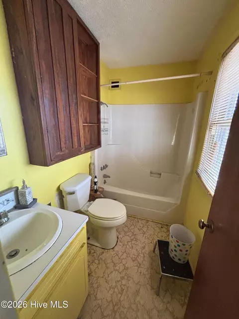 504 Beeler Ave, Hamlet, NC 28345 photo 7