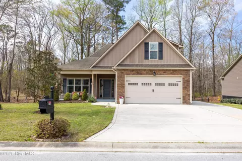 375 Victoria Dr, Chocowinity, NC 27817