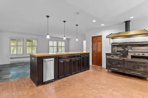 Kitchen - 4 Augusta Way, Pinehurst, NC 28374 photo 2 of 2