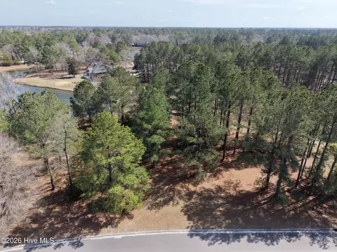 117 Cedar Point Dr, Wallace, NC 28466