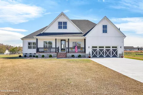 308 Francktown Rd, Richlands, NC 28574