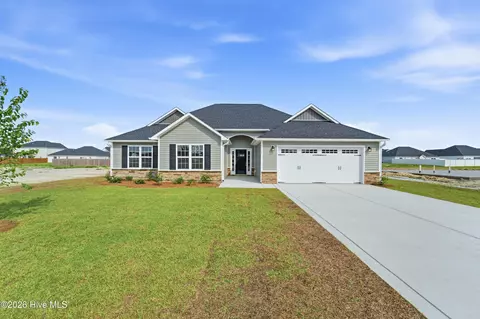 715 Gulley Ln, Jacksonville, NC 28546