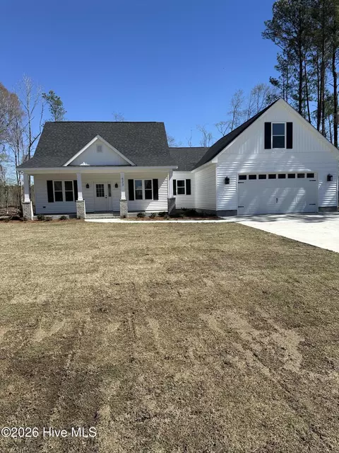 623 Winding Creek Rd, Rocky Point, NC 28457