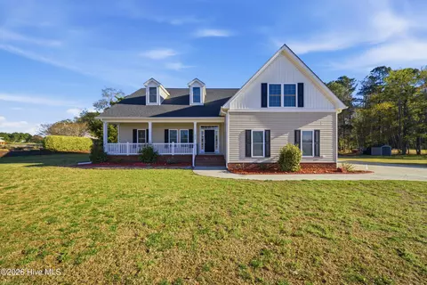 372 Schooner Landing Dr, Edenton, NC 27932