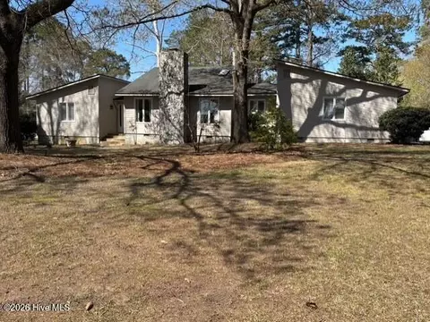 2422 Tram Rd, New Bern, NC 28562