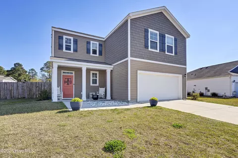 425 Tributary Cir, Wilmington, NC 28401