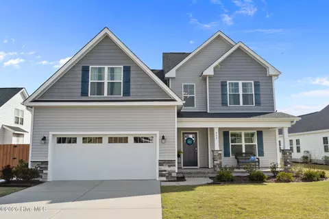 442 Pebble Shore Dr, Sneads Ferry, NC 28460