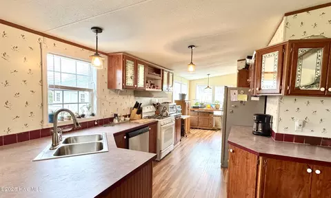 131 Edgewater Dr, Grandy, NC 27939 photo 5