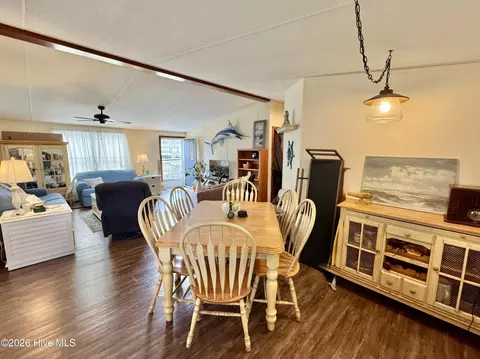 131 Edgewater Dr, Grandy, NC 27939 photo 2