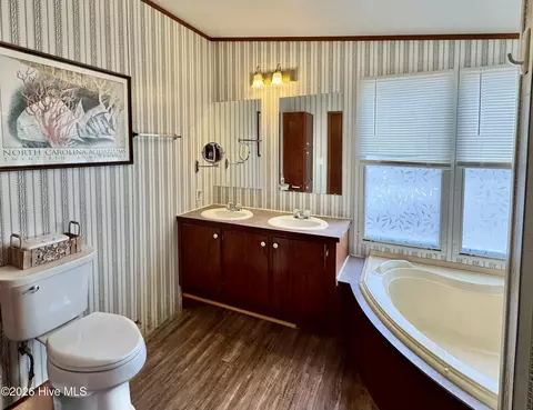 131 Edgewater Dr, Grandy, NC 27939 photo 8