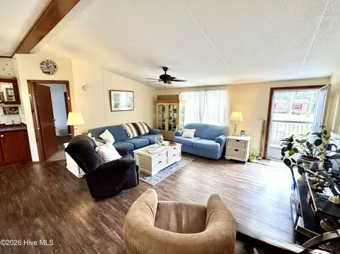 131 Edgewater Dr, Grandy, NC 27939 photo 4