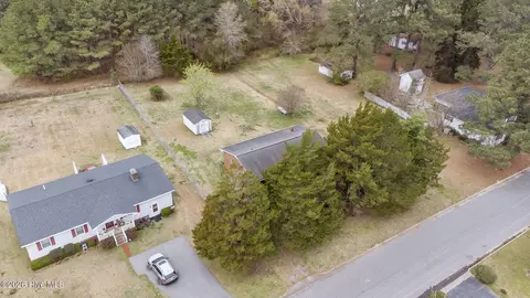 View/Area - 207 S Cherry Ln, Windsor, NC 27983 photo 2 of 8