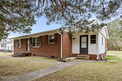 Other - 207 S Cherry Ln, Windsor, NC 27983 photo 2 of 10