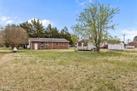 Exterior - 207 S Cherry Ln, Windsor, NC 27983 photo 2 of 2