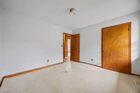 Bedroom - 207 S Cherry Ln, Windsor, NC 27983 photo 10 of 10
