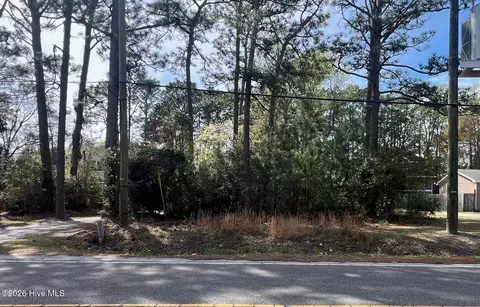 4810 Collegiate Dr, Wilmington, NC 28403