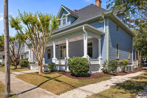620 W 2nd St, Washington, NC 27889