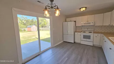 183 Parnell Rd, Hubert, NC 28539 photo 9