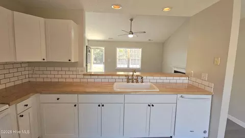 183 Parnell Rd, Hubert, NC 28539 photo 11