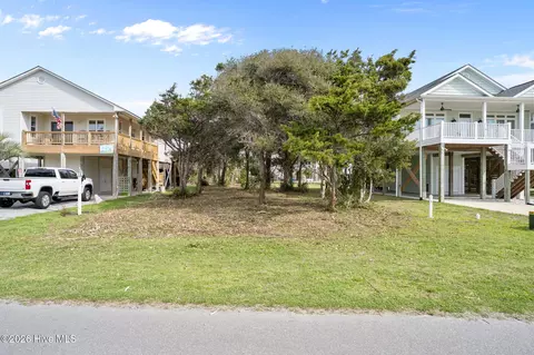 2606 E Dolphin Dr, Oak Island, NC 28465