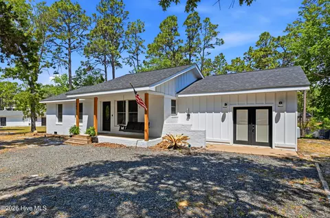 1361 Forest Lake Rd, Southport, NC 28461