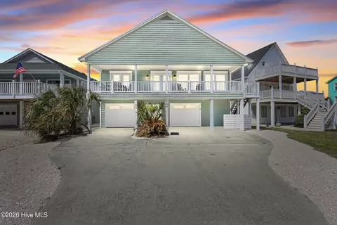 465 Fort Fisher Blvd N, Kure Beach, NC 28449